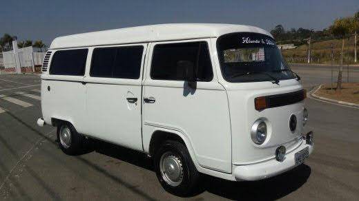 VOLKSWAGEN KOMBI 1.6 MI STD SÉRIE PRATA 8V GASOLINA 3P MANUAL